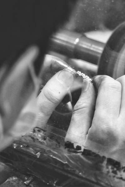 Express Jewelry Services at Hamilton Jewelers